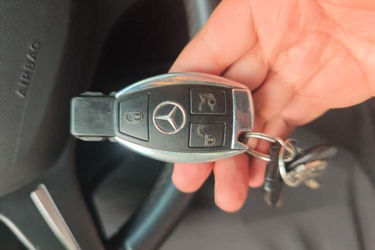 Used Mercedes-Benz C-Class 2011 C 200 CGI Elegant Model Vehicle Key