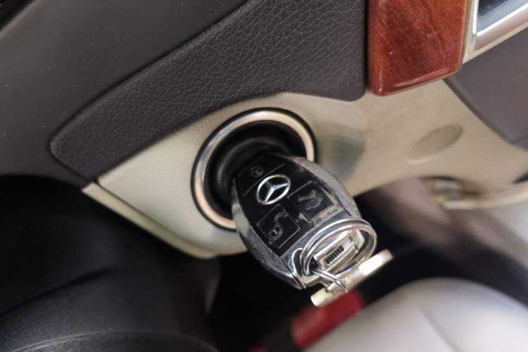 Used Mercedes-Benz C-Class 2011 C 200 CGI Elegant Model Vehicle Key