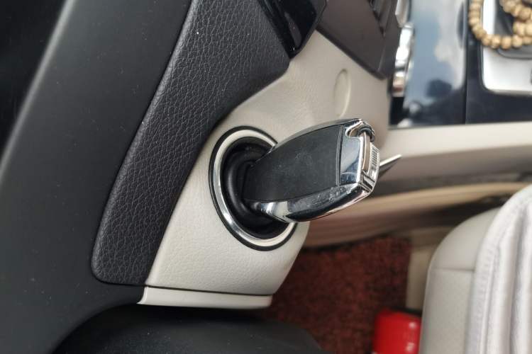Used Mercedes-Benz C-Class 2011 C 180K Classic model Vehicle Key