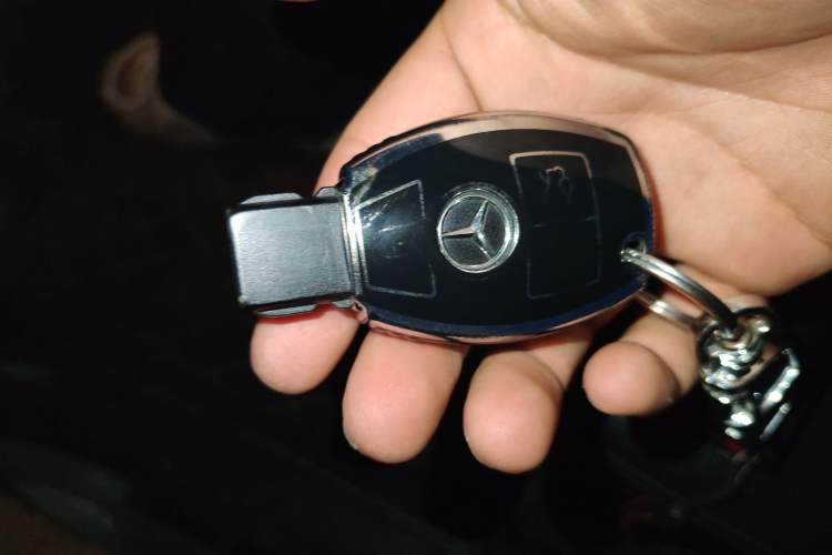 Used Mercedes-Benz C-Class 2011 C 200 CGI Fashion Model Vehicle Key