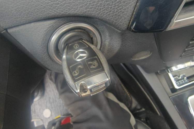 Used Mercedes-Benz C-Class 2011 C 180K Classic model Vehicle Key