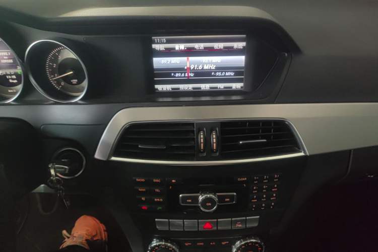 Used Mercedes-Benz C-Class 2011 C 200 Fashion Travel Edition Audio And AC Panel