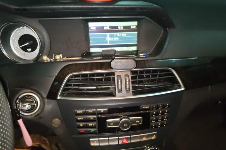 Used Mercedes-Benz C-Class 2011 C 260 CGI Fashion Model Audio And AC Panel