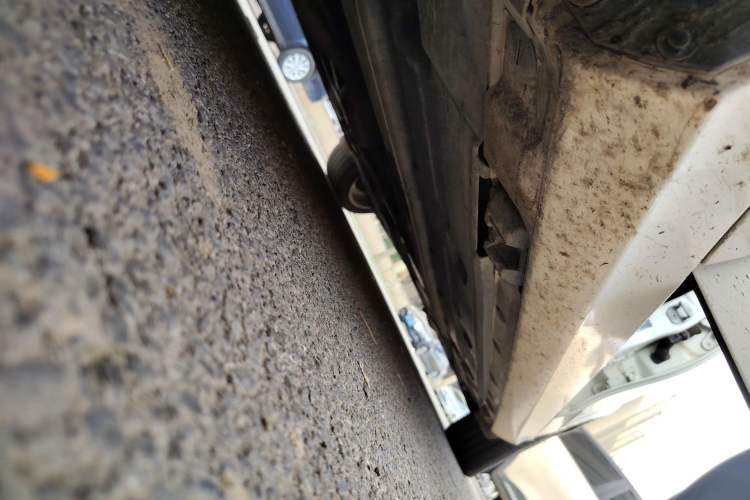 Used Mercedes-Benz C-Class 2011 C 200 Fashion Travel Edition Chassis Front Left