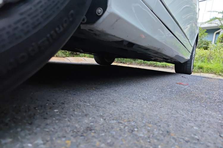 Used Mercedes-Benz C-Class 2011 C 200 Fashion Travel Edition Chassis Front Left