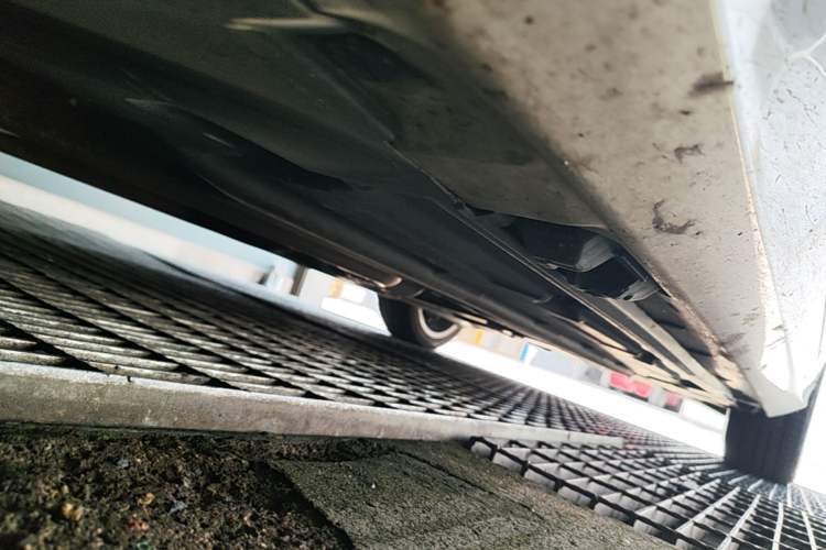 Used Mercedes-Benz C-Class 2011 C 300 Fashion Model Chassis Front Left