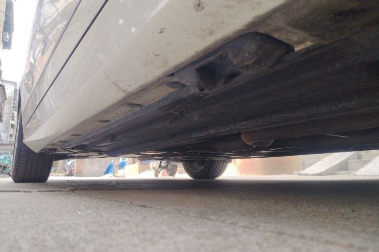 Used Mercedes-Benz C-Class 2011 C 200 CGI Fashion Model Chassis Front Right