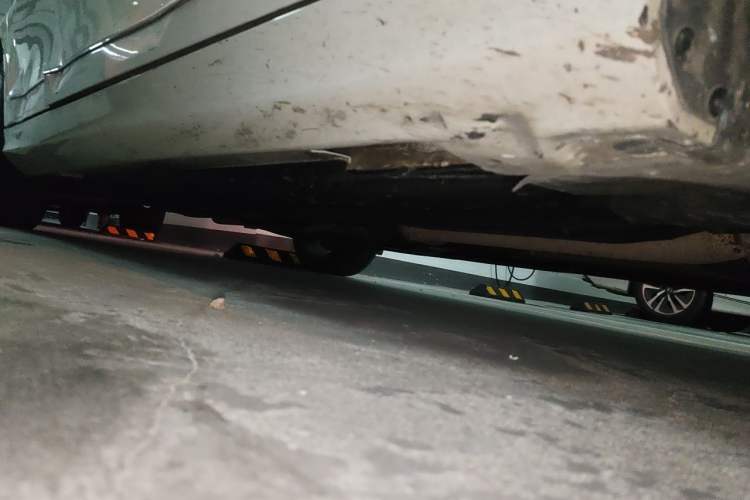 Used Mercedes-Benz C-Class 2011 C 260 CGI Fashion Model Chassis Front Right