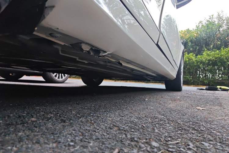 Used Mercedes-Benz C-Class 2011 C 200 Fashion Travel Edition Chassis Rear Right
