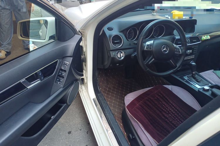 Used Mercedes-Benz C-Class 2011 C 180K Classic model Driver Seat
