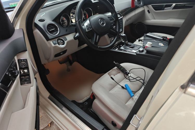 Used Mercedes-Benz C-Class 2011 C 200 CGI Fashion Model Driver Seat