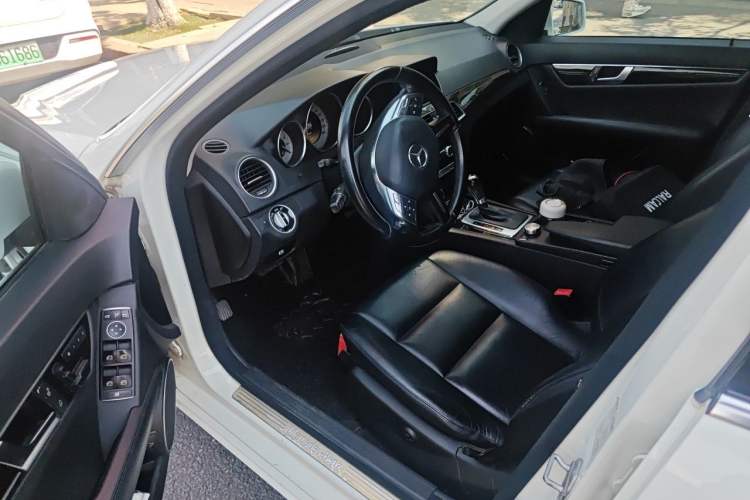 Used Mercedes-Benz C-Class 2011 C 200 CGI Fashion Model Driver Seat