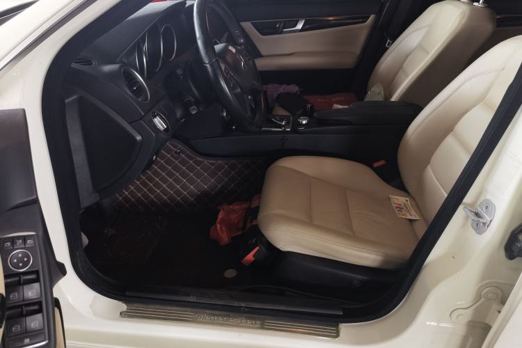 Used Mercedes-Benz C-Class 2011 C 200 CGI Fashion Model Driver Seat