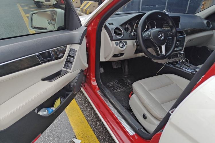 Used Mercedes-Benz C-Class 2011 C 260 CGI Fashion Model Driver Seat