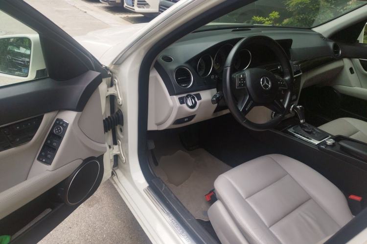 Used Mercedes-Benz C-Class 2011 C 200 CGI Fashion Model Driver Seat