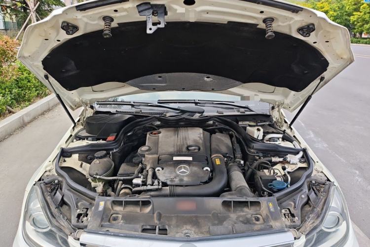 Used Mercedes-Benz C-Class 2011 C 200 CGI Fashion Model Engine Bay