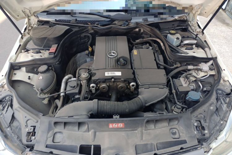 Used Mercedes-Benz C-Class 2011 C 180K Classic model Engine Bay