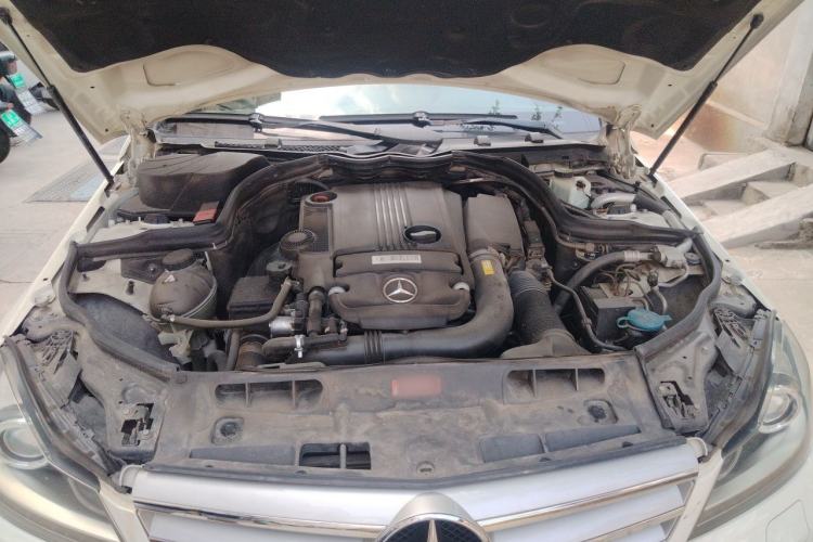 Used Mercedes-Benz C-Class 2011 C 200 CGI Fashion Model Engine Bay