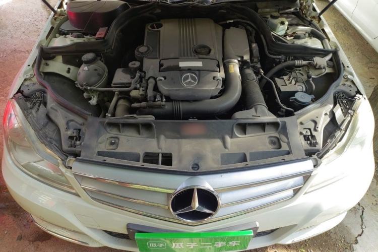 Used Mercedes-Benz C-Class 2011 C 200 CGI Elegant Model Engine Bay