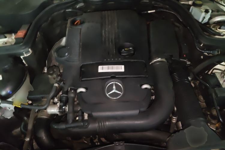 Used Mercedes-Benz C-Class 2011 C 260 CGI Fashion Model Engine Bay