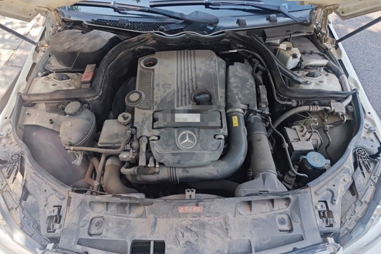 Used Mercedes-Benz C-Class 2011 C 200 CGI Fashion Model Engine Bay