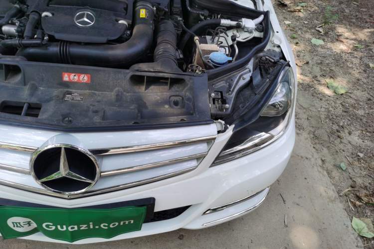 Used Mercedes-Benz C-Class 2011 C 200 Fashion Travel Edition Engine Bay Left