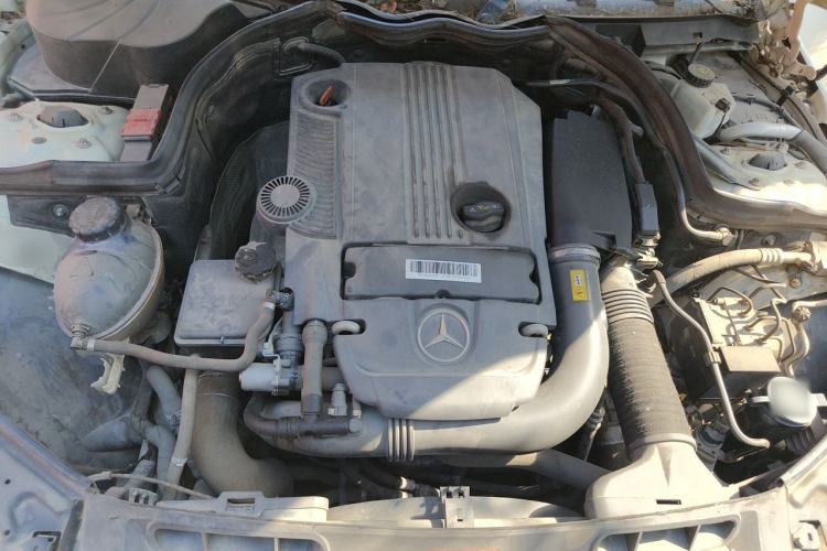 Used Mercedes-Benz C-Class 2011 C 200 CGI Elegant Model Engine Bay