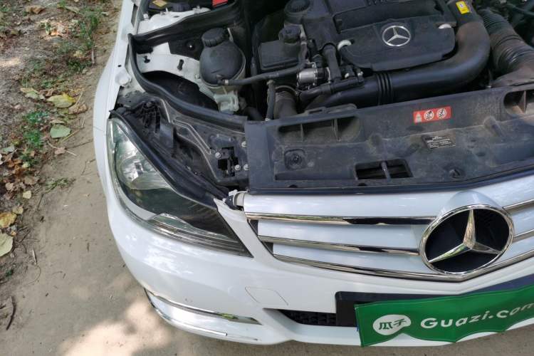 Used Mercedes-Benz C-Class 2011 C 200 Fashion Travel Edition Engine Bay Right