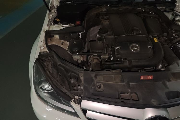 Used Mercedes-Benz C-Class 2011 C 200 Fashion Travel Edition Engine Bay Right