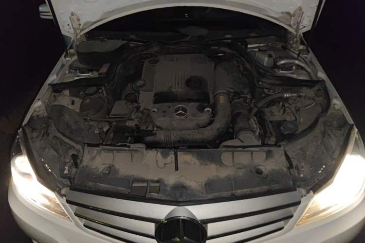 Used Mercedes-Benz C-Class 2011 C 200 Fashion Travel Edition Engine Bay