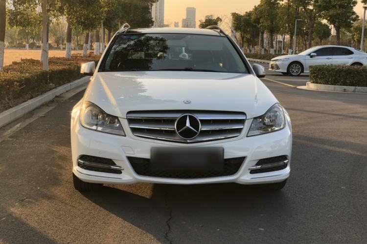 Used Mercedes-Benz C-Class 2011 C 200 Fashion Travel Edition Exterior 3