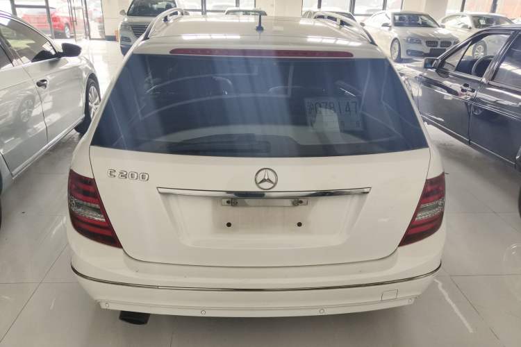 Used Mercedes-Benz C-Class 2011 C 200 Fashion Travel Edition Exterior 4