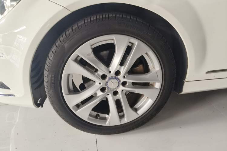 Used Mercedes-Benz C-Class 2011 C 200 Fashion Travel Edition Exterior 7