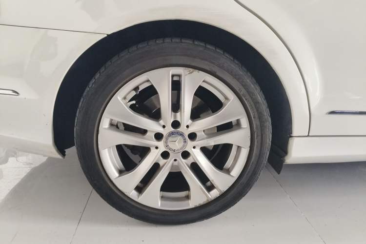Used Mercedes-Benz C-Class 2011 C 200 Fashion Travel Edition Exterior 8