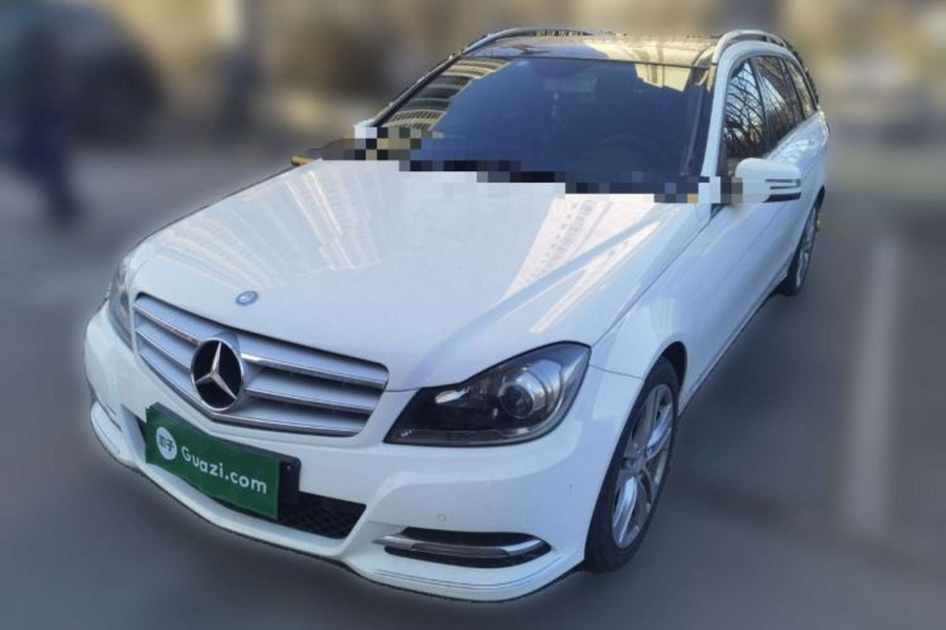 Used Mercedes-Benz C-Class 2011 C 200 Fashion Travel Edition Front Left 45 Deg