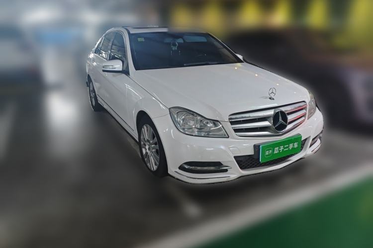 Used Mercedes-Benz C-Class 2011 C 200 CGI Elegant Model Front Right 45 Deg