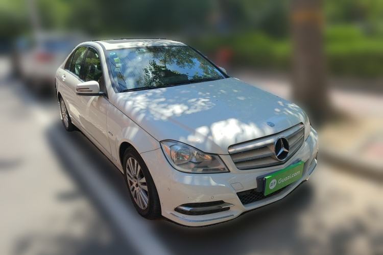 Used Mercedes-Benz C-Class 2011 C 200 CGI Elegant Model Front Right 45 Deg
