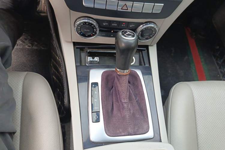 Used Mercedes-Benz C-Class 2011 C 180K Classic model Gear Lever