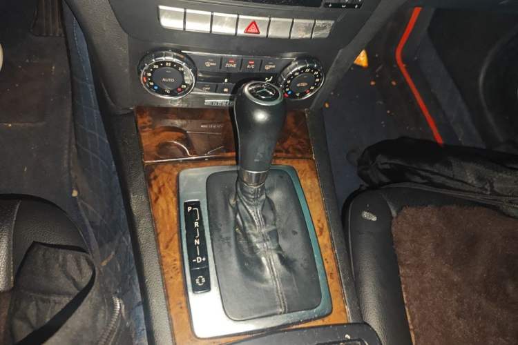 Used Mercedes-Benz C-Class 2011 C 200 CGI Elegant Model Gear Lever