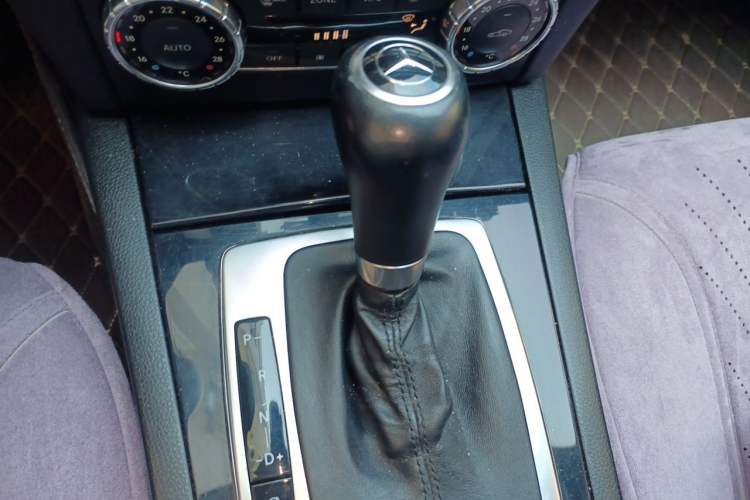 Used Mercedes-Benz C-Class 2011 C 180K Classic model Gear Lever