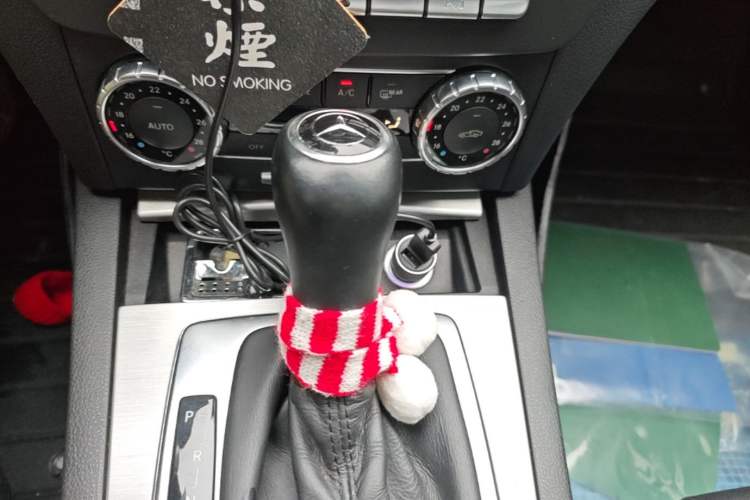 Used Mercedes-Benz C-Class 2011 C 200 Fashion Travel Edition Gear Lever