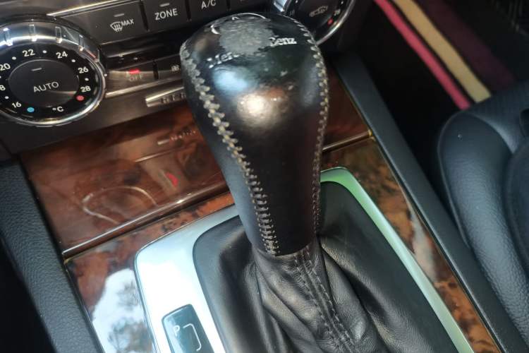 Used Mercedes-Benz C-Class 2011 C 200 CGI Elegant Model Gear Lever