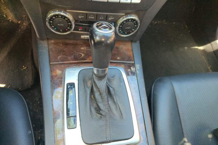Used Mercedes-Benz C-Class 2011 C 200 CGI Elegant Model Gear Lever