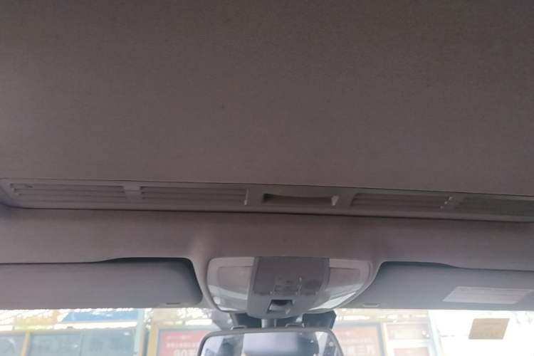 Used Mercedes-Benz C-Class 2011 C 200 CGI Elegant Model Headliner