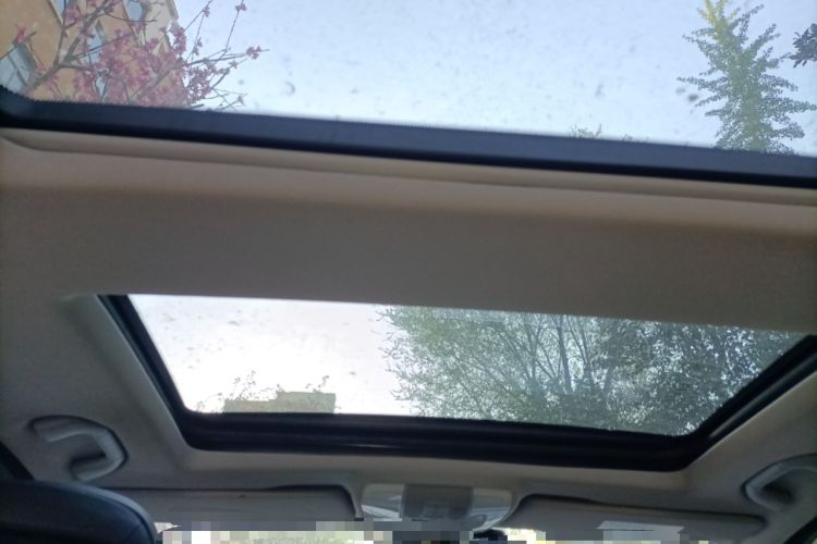 Used Mercedes-Benz C-Class 2011 C 200 Fashion Travel Edition Headliner