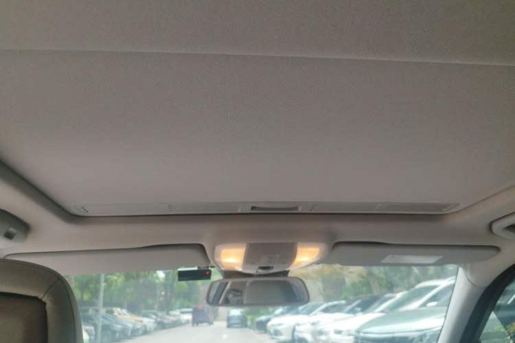 Used Mercedes-Benz C-Class 2011 C 200 CGI Fashion Model Headliner