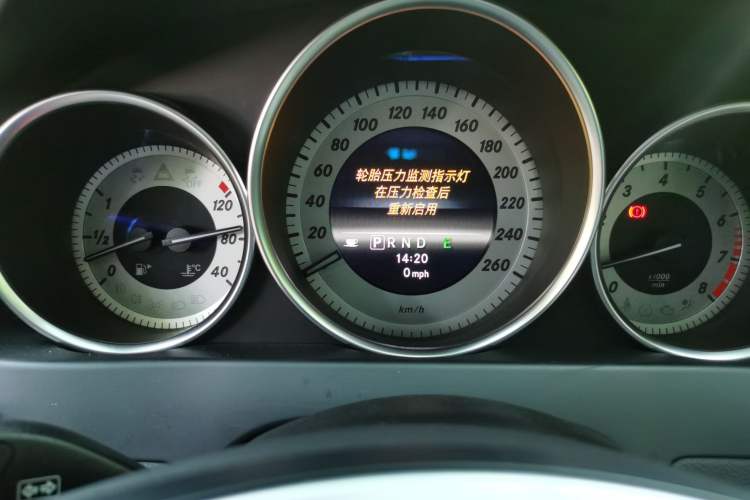 Used Mercedes-Benz C-Class 2011 C 200 Fashion Travel Edition Instrument Cluster