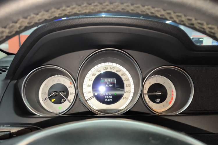 Used Mercedes-Benz C-Class 2011 C 200 Fashion Travel Edition Instrument Cluster