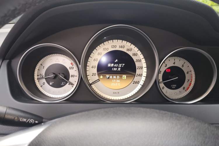 Used Mercedes-Benz C-Class 2011 C 200 CGI Fashion Model Instrument Cluster