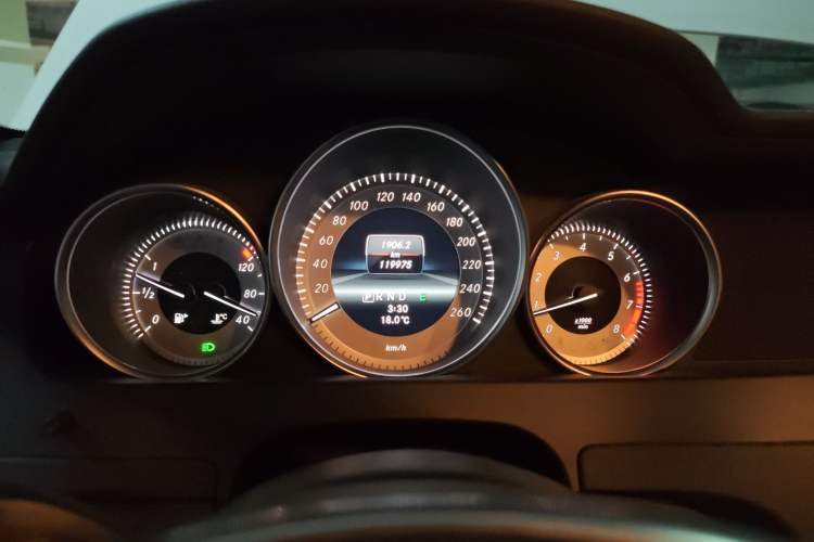 Used Mercedes-Benz C-Class 2011 C 200 Fashion Travel Edition Instrument Cluster